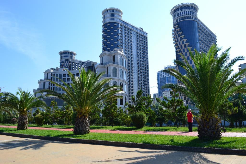 Orbi Towers Rooms Batumi Bagian luar foto