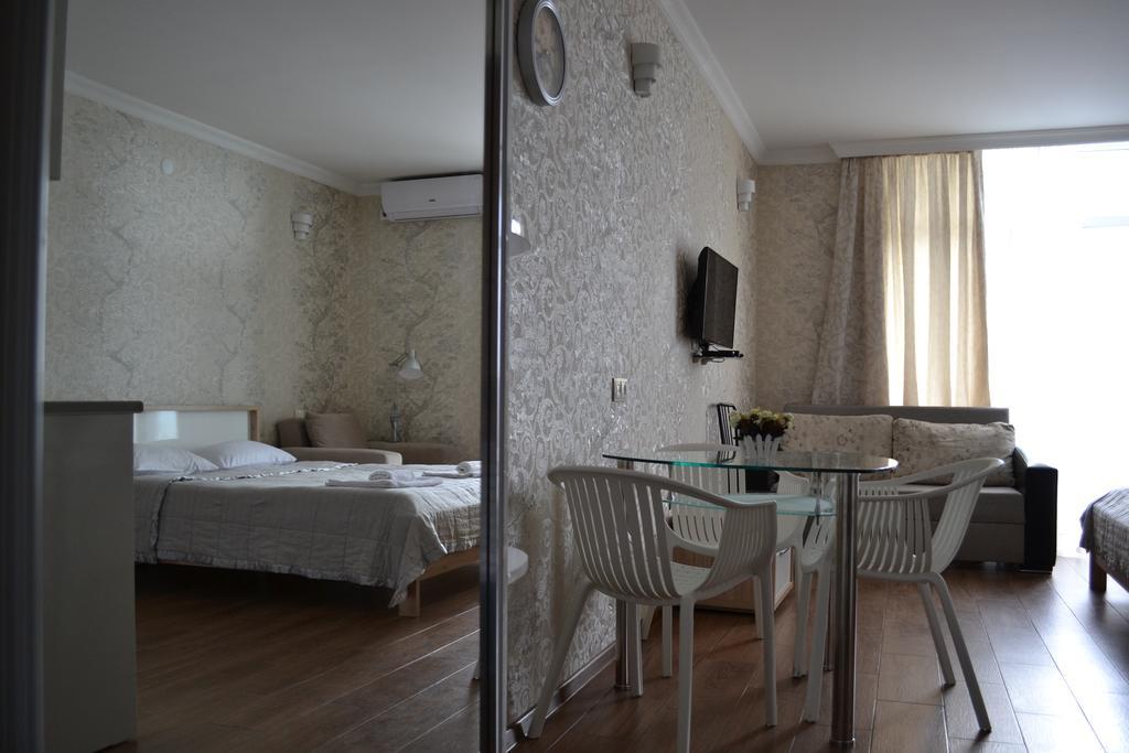 Orbi Towers Rooms Batumi Bagian luar foto