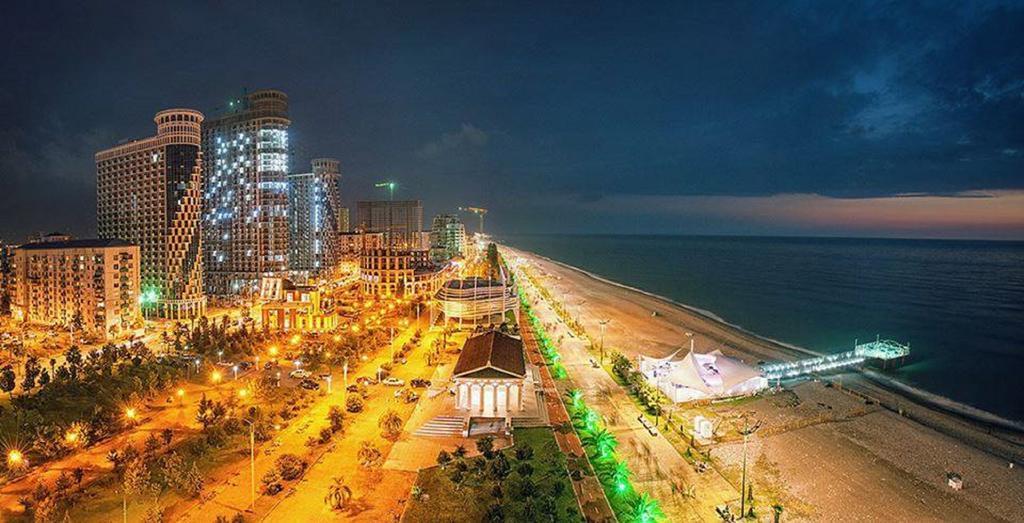 Orbi Towers Rooms Batumi Bagian luar foto