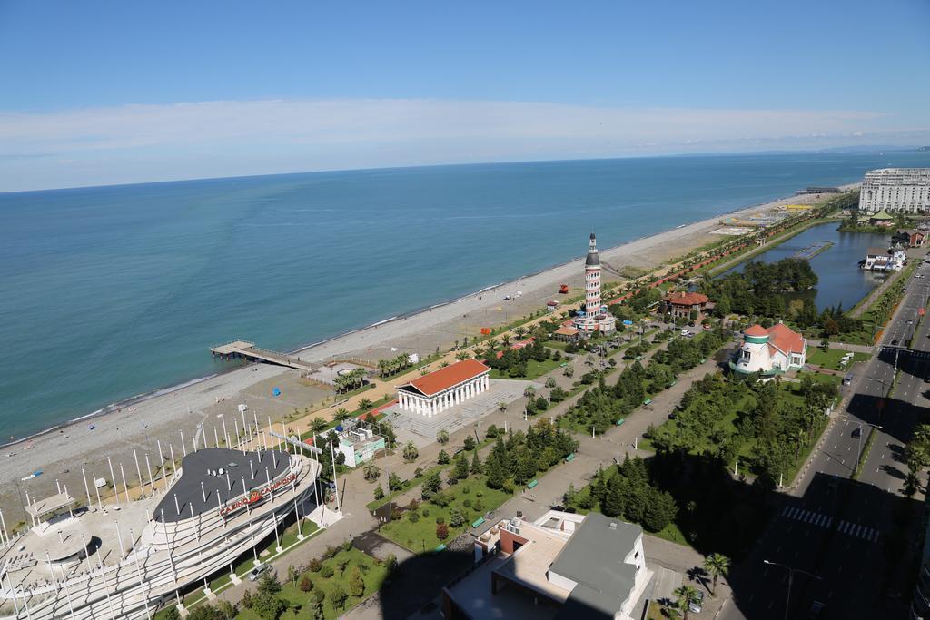 Orbi Towers Rooms Batumi Bagian luar foto